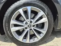 Gebraucht Mercedes V250 Style 190 PS (139 kW) 2024 Grau Van / Kleinbus