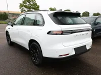 Uusi Leapmotor C10 439 kW (598 HP) 2026 Valkoinen Katumaasturi