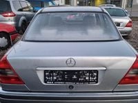 Gebraucht Mercedes C180 Elegance 122 PS (89 kW) 1997 Silber Limousine