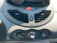 Gebraucht Renault Twingo 58 PS (42 kW) 2008 Weiß Kleinwagen