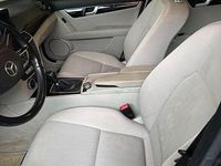 Gebraucht Mercedes C220 170 PS (125 kW) 2011 Blau Kombi
