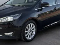 Gebraucht Ford Focus Titanium 125 PS (91 kW) 2015 Schwarz Limousine