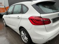 Gebraucht BMW 218 Active Tourer Basis 135 PS (99 kW) 2014 Weiß Van / Kleinbus