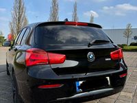 Gebraucht BMW 116 Advantage 109 PS (80 kW) 2018 Schwarz Kleinwagen