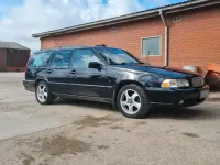 Używany Volvo V70 193 KM (141 kW) 1998 Czarny Kombi