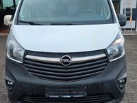 Gebraucht Opel Vivaro 120 PS (88 kW) 2017 Weiß Van / Kleinbus