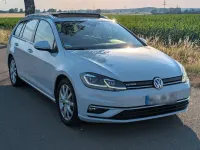 Gebraucht VW Golf VII Highline 131 PS (96 kW) 2018 Weiß Limousine