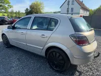 Gebraucht Opel Astra Edition 105 PS (77 kW) 2007 Silber Limousine