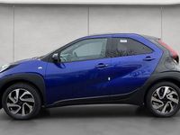 Neu Toyota Aygo X Play 72 PS (52 kW) 2025 Juniper blue metallic/dach mys SUV