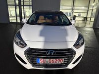 Gebraucht Hyundai i40 Premium 141 PS (103 kW) 2018 Weiß Kombi