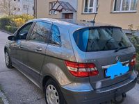 Gebraucht Mercedes B200 140 PS (102 kW) 2005 Grau Van / Kleinbus