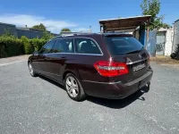 Gebraucht Mercedes E220 Avantgarde 170 PS (125 kW) 2010 Braun Kombi