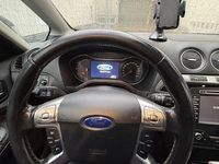 Gebraucht Ford S-MAX Titanium 140 PS (102 kW) 2014 Braun Van / Kleinbus