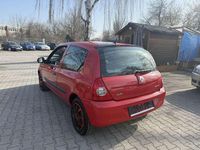 Gebraucht Renault Clio II Authentique 75 PS (55 kW) 2011 Hellrot Kleinwagen