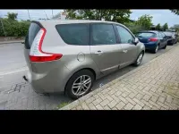 Gebraucht Renault Scénic III 110 PS (80 kW) 2010 Gold Limousine