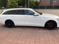 Gebraucht Mercedes E220 194 PS (142 kW) 2018 Weiß Kombi