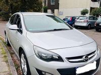 Gebraucht Opel Astra Sport 116 PS (85 kW) 2013 Limousine