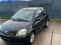 Gebraucht Toyota Yaris 86 PS (63 kW) 2000 Schwarz Kleinwagen