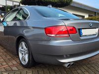 Gebraucht BMW 325 218 PS (160 kW) 2006 Grau Coupé