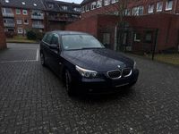 Gebraucht BMW 525 177 PS (130 kW) 2005 Blau Kombi