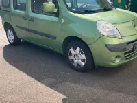 Gebraucht Renault Kangoo Expression 106 PS (77 kW) 2009 Grün Van / Kleinbus