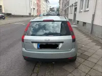 Gebraucht Ford Fiesta 60 PS (44 kW) 2003 Silber Kleinwagen