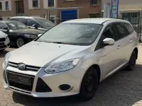 Gebraucht Ford Focus Trend 116 PS (85 kW) 2011 Polarsilber metallic Kombi