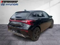 Neu Hyundai i20 Blackline 90 PS (66 kW) 2025 Schwarz Kleinwagen