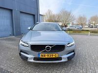 Gebraucht Volvo V90 CC Pro 190 PS (139 kW) 2017 Grau Kombi