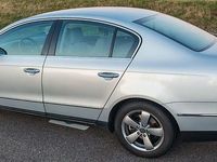 Gebraucht VW Passat 102 PS (75 kW) 2006 Silber Limousine