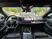 Gebraucht BMW 520 Comfort Edition 197 PS (144 kW) 2024 Schwarz Kombi