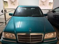 Gebraucht Mercedes C180 Elegance 122 PS (89 kW) 1997 Grün Limousine
