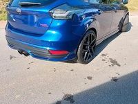 Gebraucht Ford Focus ST 250 PS (183 kW) 2016 Blau Kombi