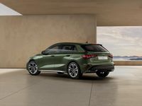 Neu Audi A3 Sportback S-Line 150 PS (110 kW) 2025 Distriktgrün metallic Kleinwagen