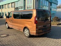 Gebraucht Opel Vivaro 145 PS (106 kW) 2017 Braun Van / Kleinbus