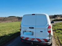 Gebraucht Ford Transit 101 PS (74 kW) 2017 Weiß Van / Kleinbus