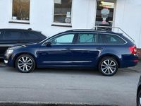 Gebraucht Skoda Octavia 150 PS (110 kW) 2016 Blau Kleinwagen