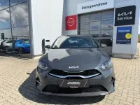 Neu Kia Ceed 140 PS (102 kW) 2026 Grau Kleinwagen