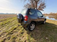 Gebraucht Toyota RAV4 116 PS (85 kW) 2005 Grau SUV