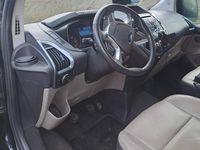 Second-hand Ford Transit 155 CP (114 kW) 2015 Negru Monovolum