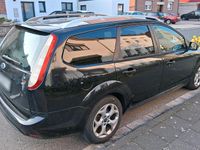 Gebraucht Ford Focus 105 PS (77 kW) 2010 Schwarz Kombi