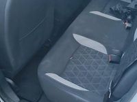 Gebraucht Dacia Sandero Stepway 88 PS (64 kW) 2013 Weiß Limousine