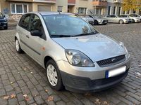 Gebraucht Ford Fiesta 60 PS (44 kW) 2006 Silber Kleinwagen