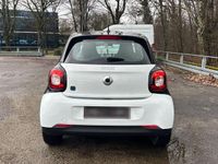 Gebraucht Smart ForFour Electric Drive 60 kW (82 PS) 2018 Weiß Limousine