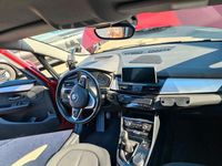 Gebraucht BMW 218 150 PS (110 kW) 2016 Rot Kombi