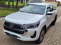 gebraucht Toyota HiLux 4x4 DC Autm. Executive Leder Lagerfahrzeug NEU