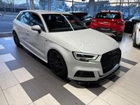 Gebraucht Audi A3 Sport 190 PS (139 kW) 2019 Weiß Limousine
