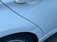 Gebraucht BMW 320 177 PS (130 kW) 2009 Weiß Kombi