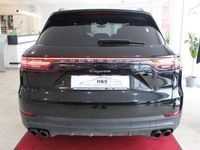 Gebraucht Porsche Cayenne Platinum Edition 462 PS (339 kW) 2022 Chromitschwarz SUV