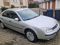 Gebraucht Ford Mondeo Futura 95 PS (69 kW) 2001 Silber Limousine